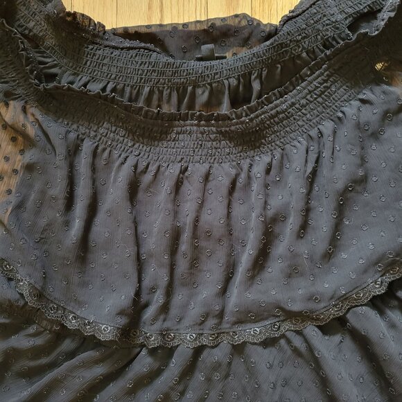 Torrid Black Sheer Swiss Dot Off-Shoulder Top With Lace Trim Size 6 - Picture 4 of 5